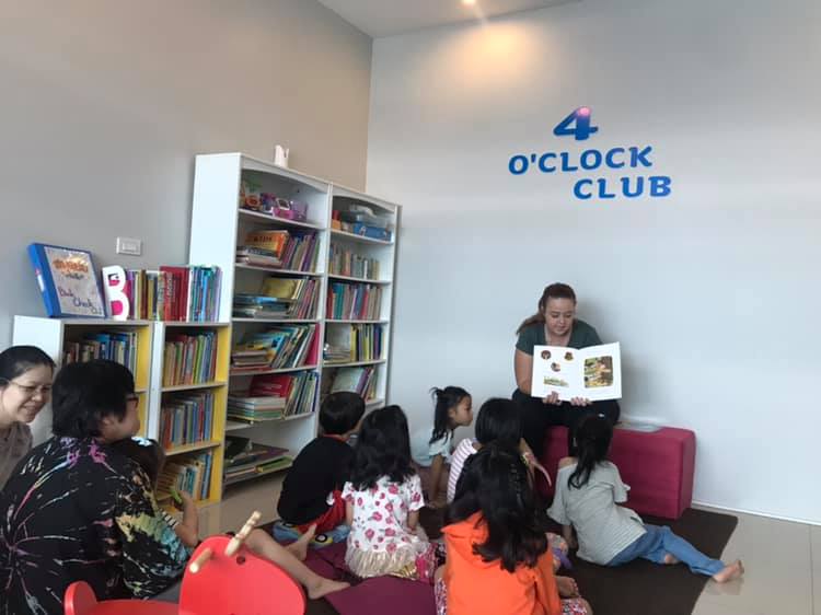 4 O’clock Club รับสมัครผู้ดูแลคลับภาษาอังกฤษสำหรับเด็ก (Part Time)