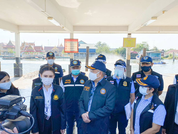 ‘รัฐมนตรีสุชาติ’ มอบที่ปรึกษาฯ เยี่ยมผู้ประกันตนที่ถูกกักตัวและเสี่ยงติดเชื้อโควิด-19  พร้อมให้กำลังใจบุคลากรทางการแพทย์ในการปฏิบัติหน้าที่ จ.เพชรบุรี