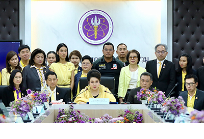 “ศุภมาส” ตั้ง “ศูนย์ปฏิบัติการสถานการณ์น้ำท่วม อว.” วอร์รูมติดตามสถานการณ์น้ำ ช่วยประชาชนที่รับผลกระทบจากอุทกภัย ระดมกองทัพโดรนสำรวจและลำเลียงสิ่งของไปมอบให้กับผู้ประสบภัยในพื้นที่ที่เข้าถึงยาก พร้อมเรือไวไฟ (WiFi) ให้บริการสัญญาณอินเทอร์เน็ต บ้านสำเร็จรูป ที่นอนยางพาราถุงยังชีพที่มีอาหารนวัตกรรมพร้อมทานโดยไม่ต้องอุ่น พร้อมแจ้งเตือนสถานการณ์น้ำผ่านทุกช่องทาง