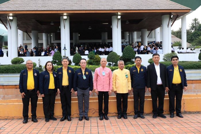 “พิพัฒน์” ชง ครม.เพื่อทราบ 2 ผู้แทนฝ่ายรัฐบาลในบอร์ดค่าจ้าง พร้อมผลช่วยเหลือผู้ประสบภัยอุทกภัยให้กลับมาประกอบอาชีพได้ตามปกติ